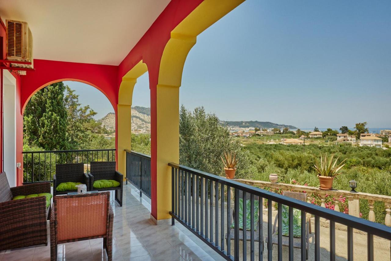P Koklas Apartments Kota Zakynthos Bagian luar foto