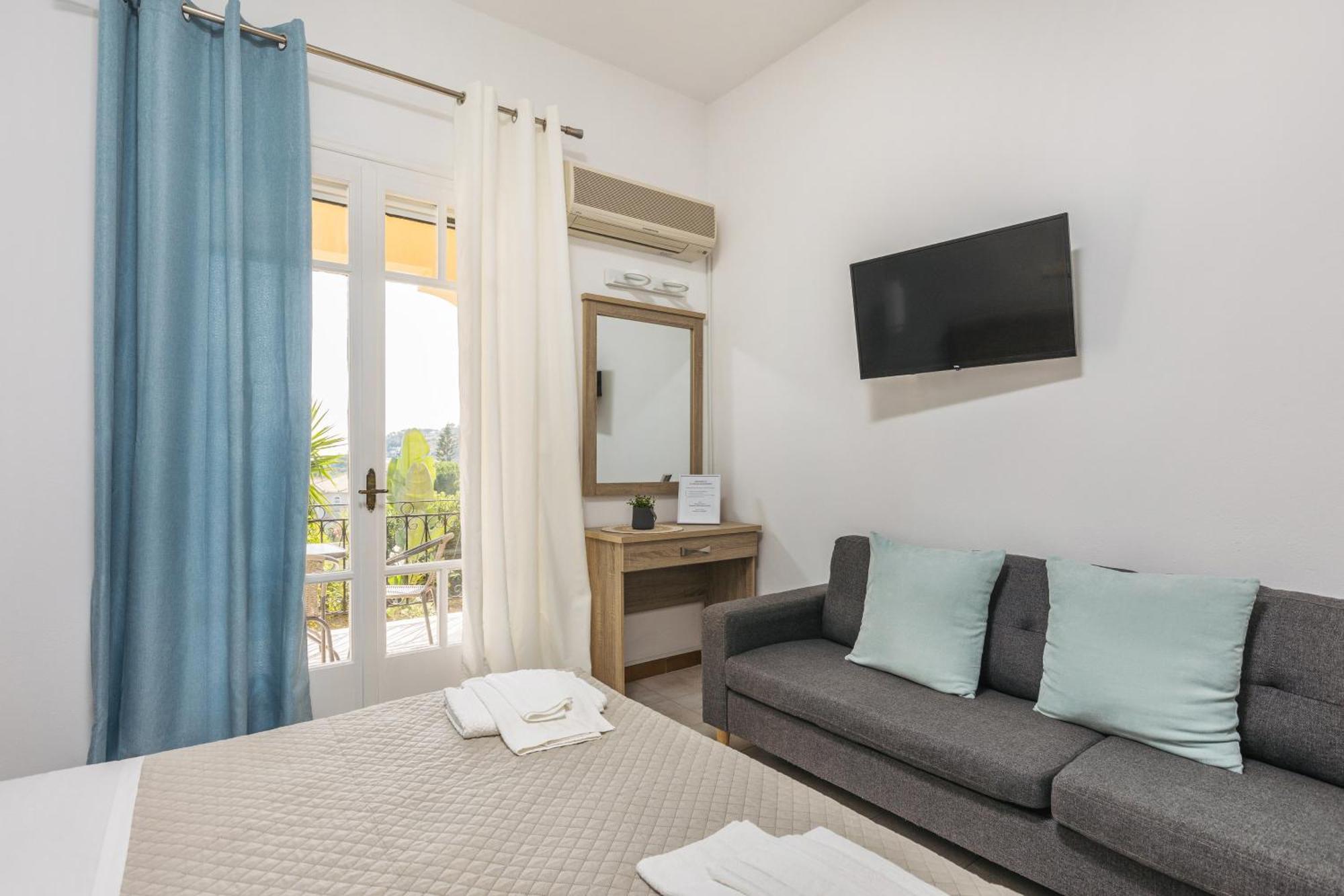 P Koklas Apartments Kota Zakynthos Bagian luar foto